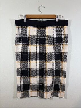 Ann Taylor Plaid Knit Pencil Sweater Skirt in Cream / Black